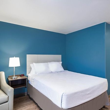 Woodspring Suites Chicago Addison Bagian luar foto