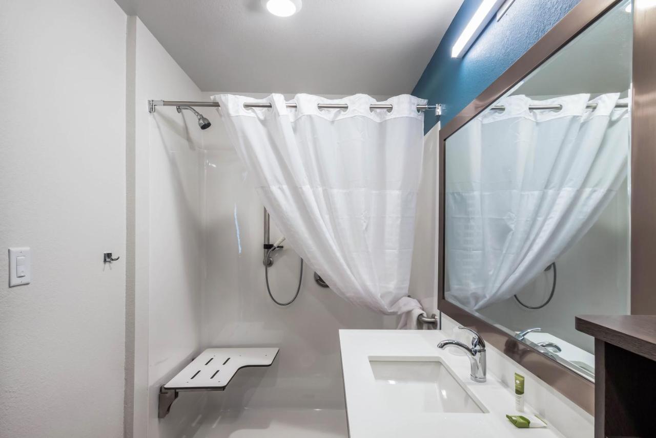 Woodspring Suites Chicago Addison Bagian luar foto