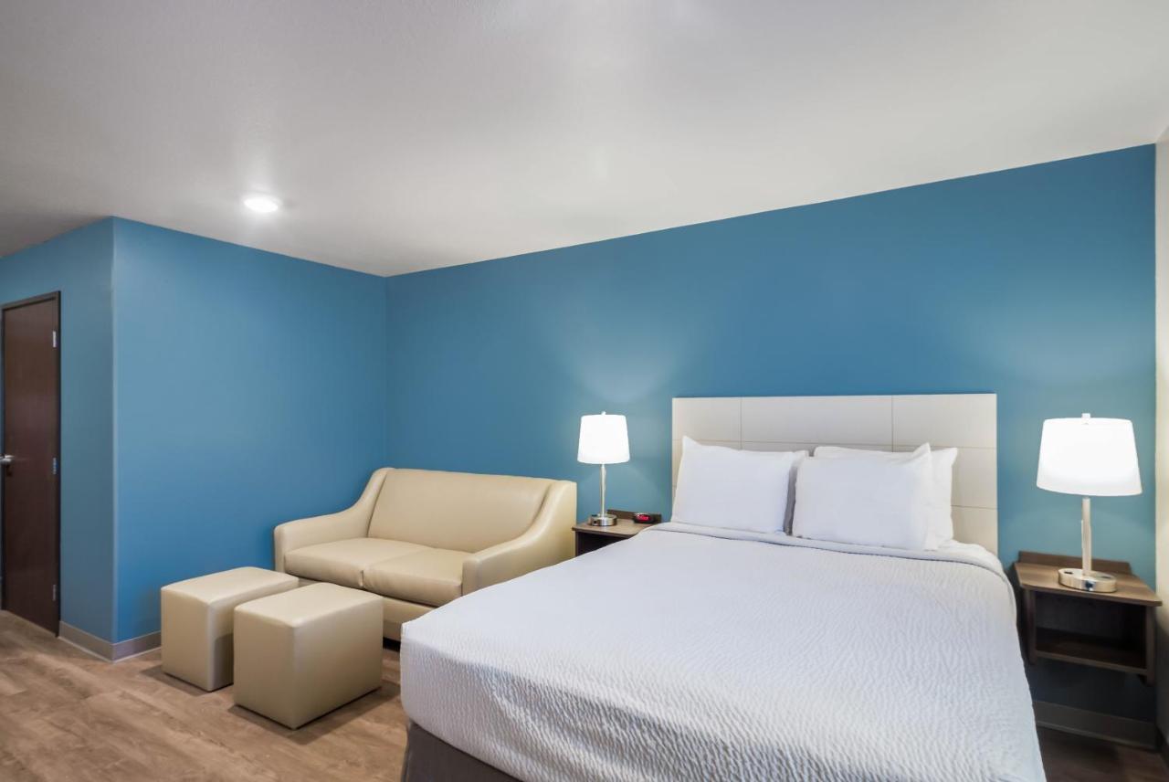 Woodspring Suites Chicago Addison Bagian luar foto